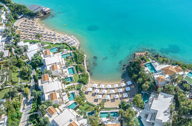 elite-villa-experience-offers-grecotel-hotels-resorts-greece-summer_sm