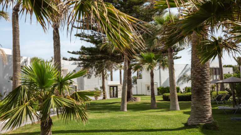 At-a-glance overview of deluxe family bungalow with garden view at Grecotel Creta Palace
