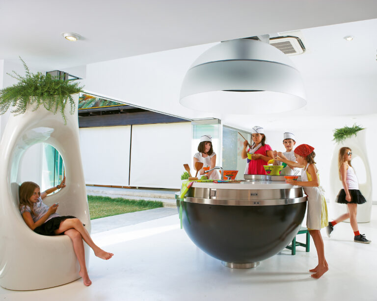 Kids dining educational workshop at Grecotel Creta Palace