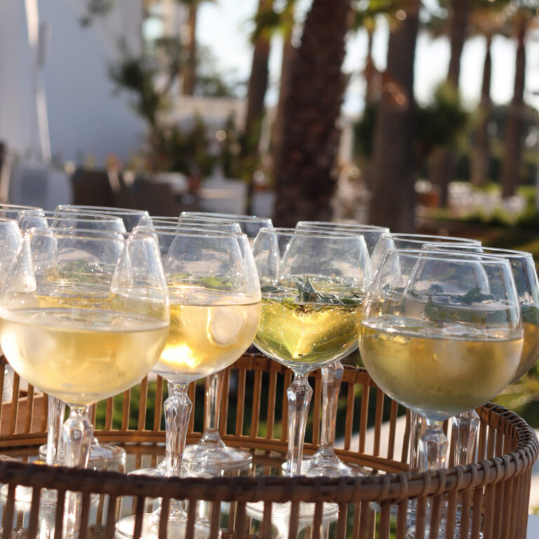 Fresh drinks and cocktails at Labyrinth Atrium restaurant