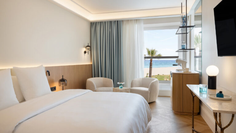 Accommodation overview and luxury rooms at Grecotel Creta Palace