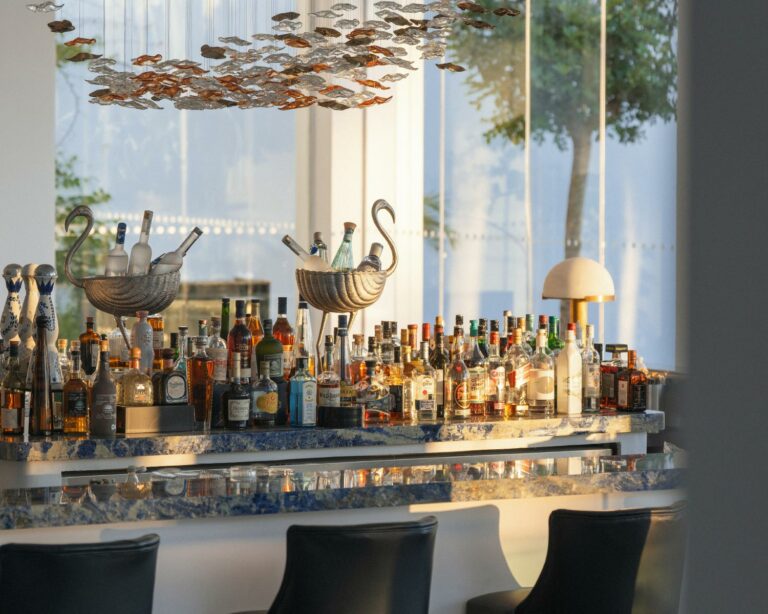 New lobby bar at Grecotel Creta Palace in Crete