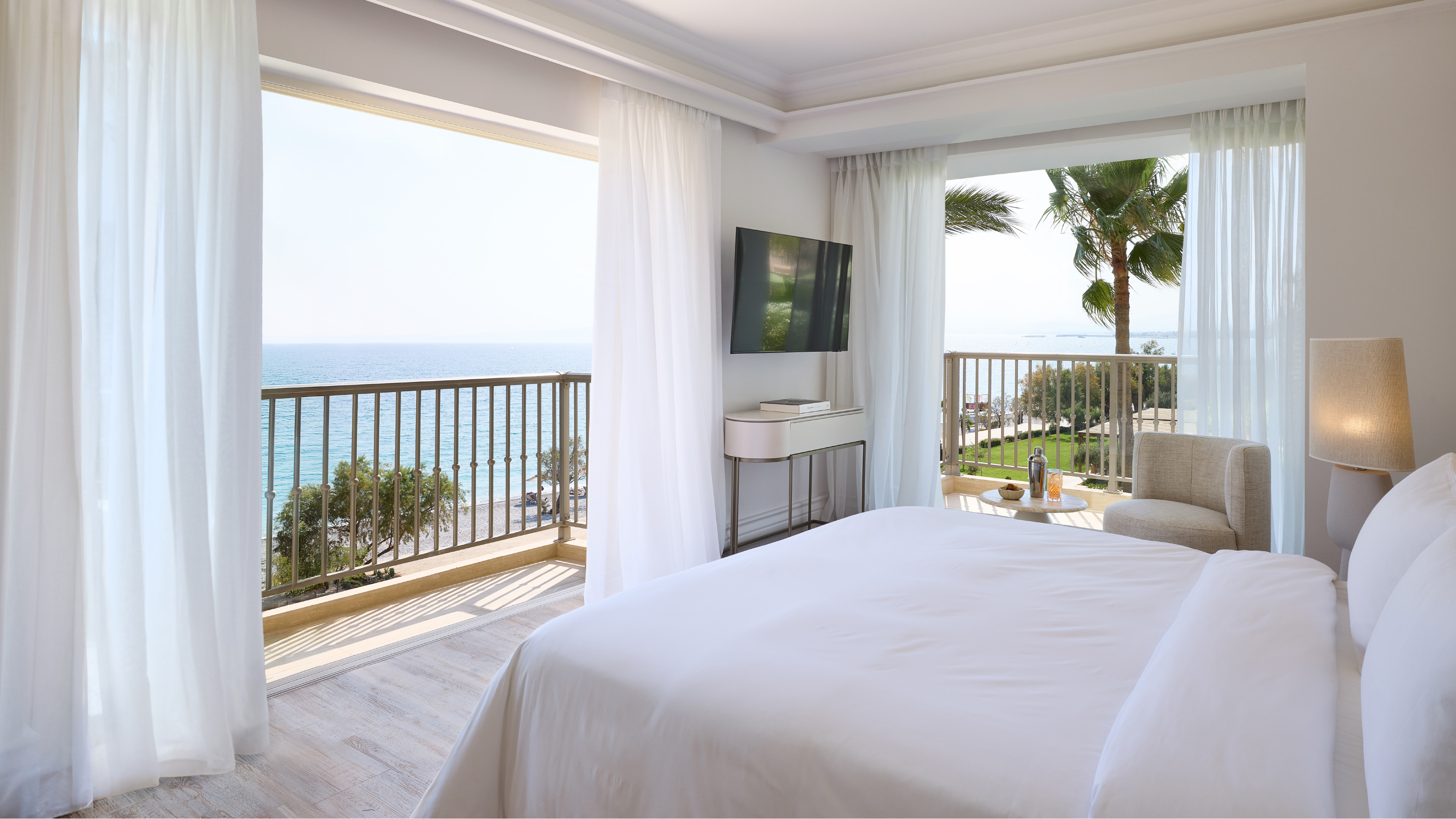 Seafront Deluxe Suite at Filoxenia Kalamata