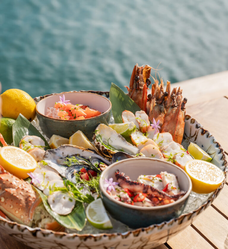 Seafood platter with lobster, oysters and prawns at Grecotel LUXME White.
